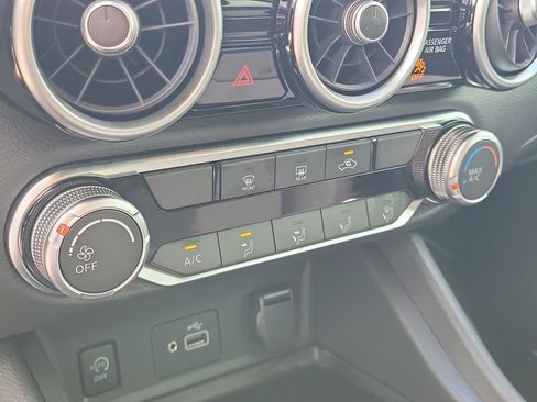Certified 2025 Nissan Sentra S image 27