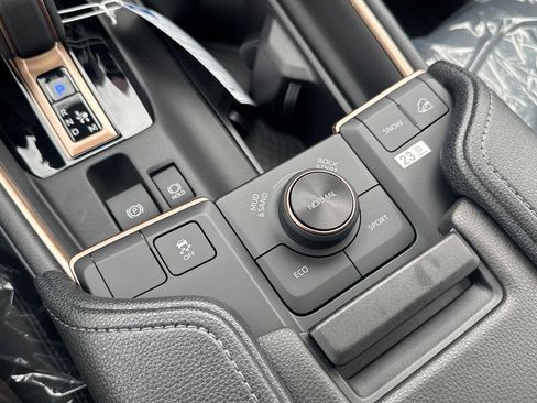 New 2026 Toyota Grand Highlander AWD Hybrid image 32