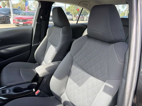 Used 2022 Toyota Corolla LE image 19