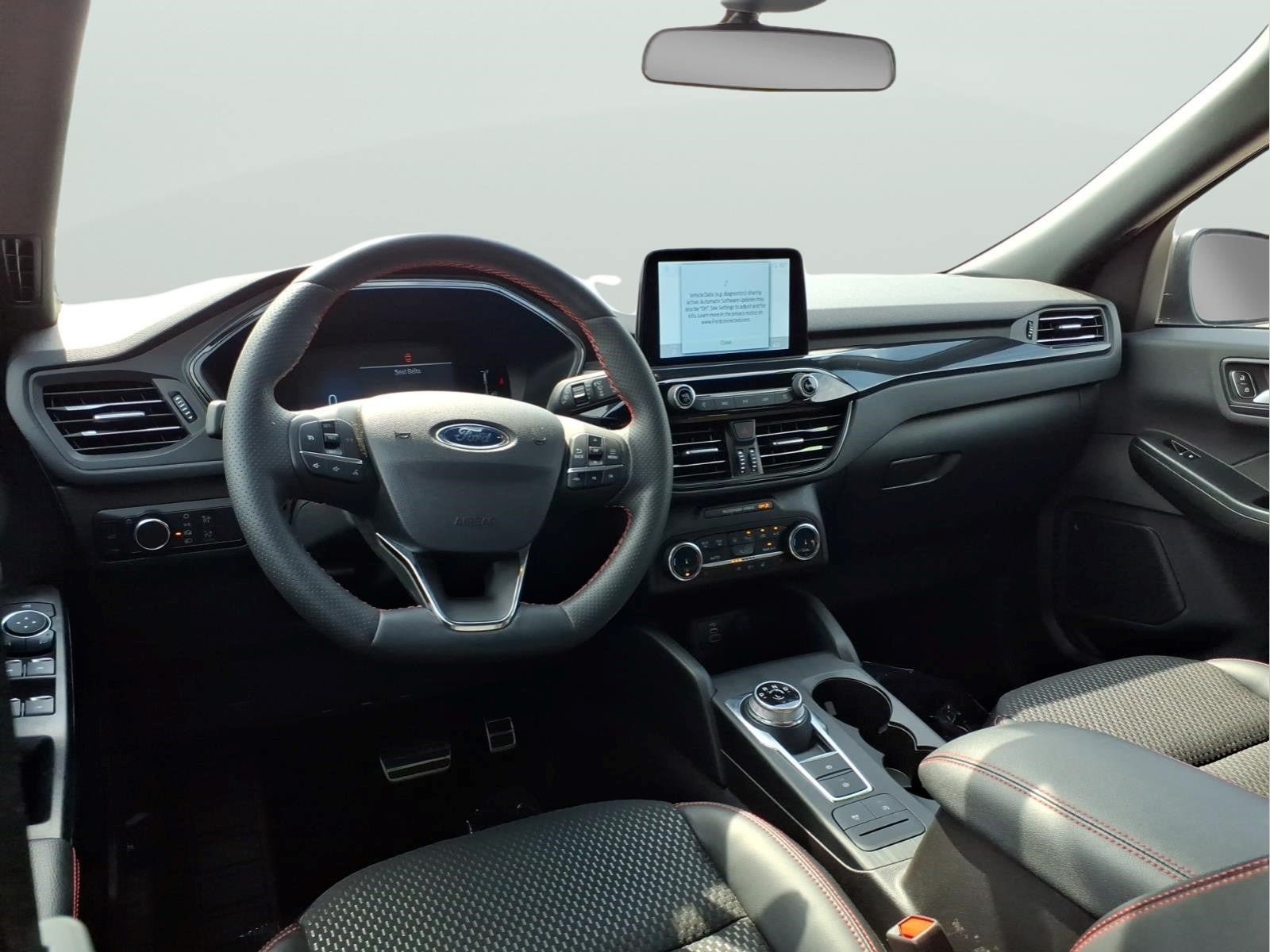 Used 2024 Ford Escape ST-Line w/ Cold Weather Package FWD image 9