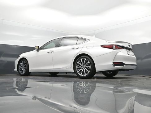 Used 2021 Lexus ES 300h w/ Premium Package FWD image 40