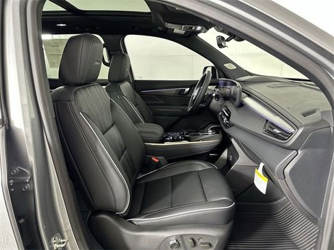 New 2026 Buick Enclave Avenir w/ Super Cruise Package image 29