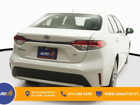 Used 2022 Toyota Corolla LE image 10