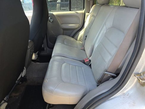 Used 2003 Jeep Liberty Renegade AWD/4WD image 14