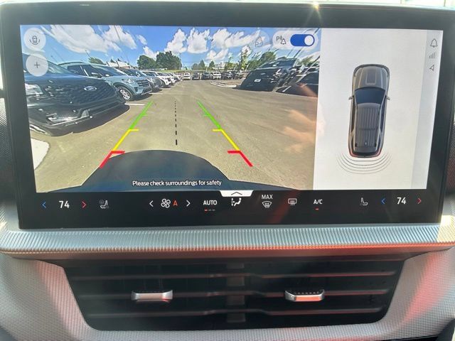 Used 2025 Ford Explorer Active w/ Active Comfort Package RWD image 40