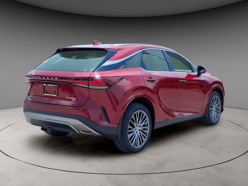 Used 2024 Lexus RX 350 AWD w/ Convenience Package image 9