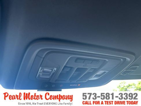Used 2022 GMC Sierra 1500 Denali AWD/4WD image 16