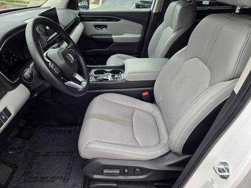 Used 2024 Honda Pilot EX-L image 15