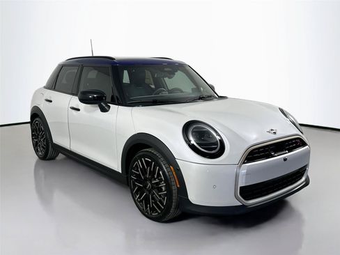 Used 2025 MINI Cooper S FWD image 3