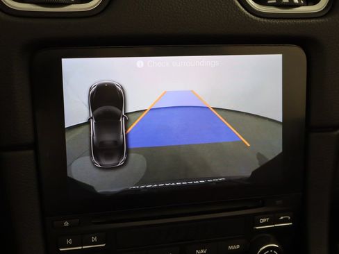 Used 2019 Porsche 718 Boxster RWD image 37