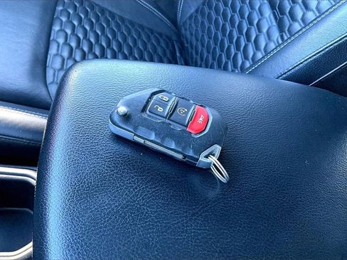 Used 2018 Jeep Wrangler Unlimited Rubicon image 11