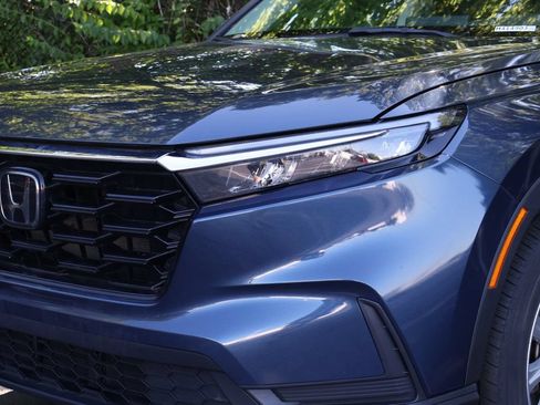 Used 2024 Honda CR-V EX image 3