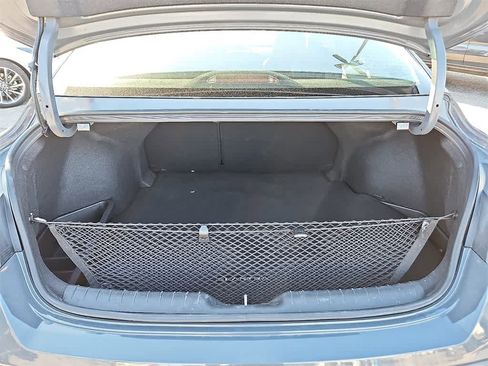 Used 2024 Hyundai Elantra SEL w/ Convenience Package image 32