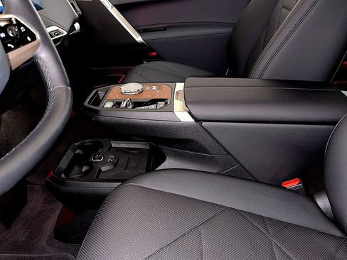 Used 2023 BMW iX M60 w/ Executive Package image 19