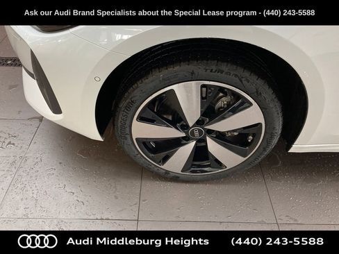 Certified 2025 Audi A5 2.0T Premium w/ Convenience Package image 28