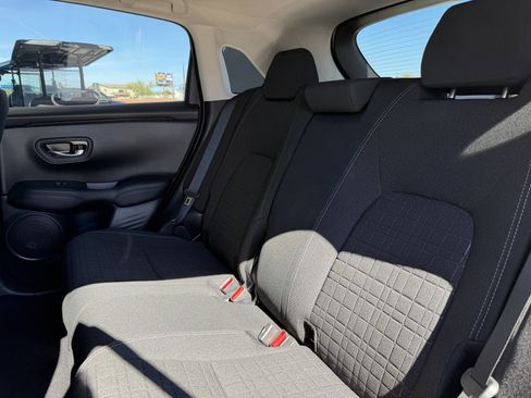 Used 2024 Honda HR-V LX image 31