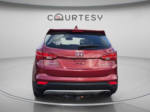 Used 2013 Hyundai Santa Fe Sport 2.0T w/ Technology Pkg FWD image 4