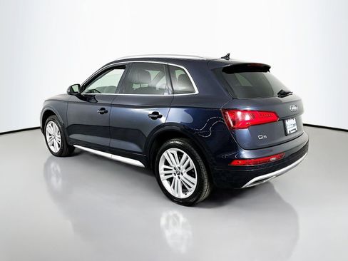 Used 2019 Audi Q5 3.2 Premium w/ Premium Plus Package AWD/4WD image 5