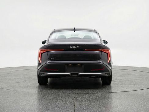 Used 2025 Kia K4 LXS image 7