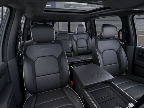 New 2026 RAM 1500 Laramie AWD/4WD image 16