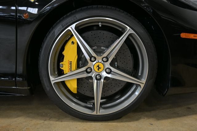 Used 2013 Ferrari 458 Spider RWD image 26
