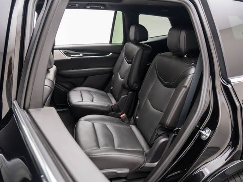 New 2025 Cadillac XT6 Premium Luxury image 18