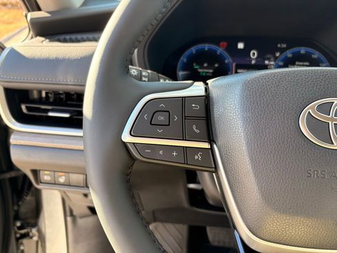 Used 2026 Toyota Grand Highlander Platinum image 21