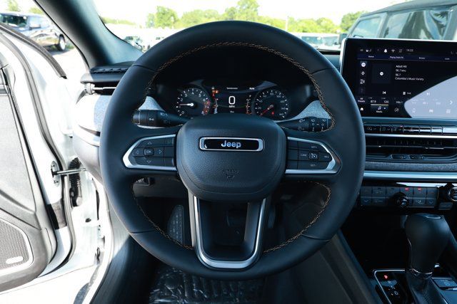 New 2026 Jeep Compass Latitude AWD/4WD image 11