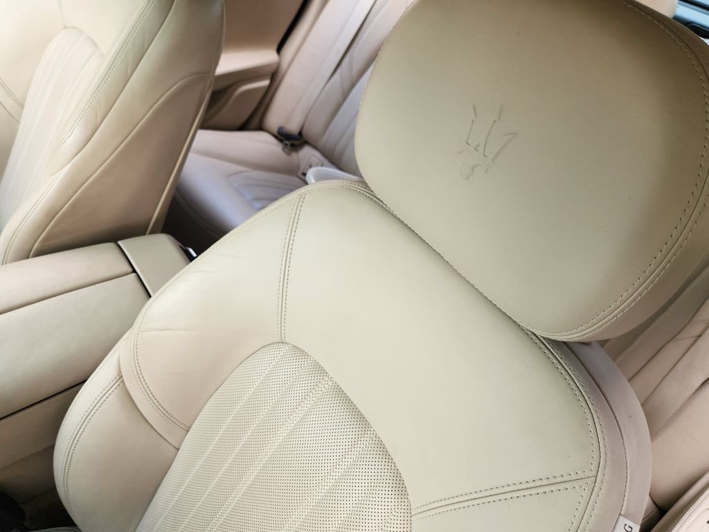Used 2015 Maserati Ghibli S Q4 AWD/4WD image 26