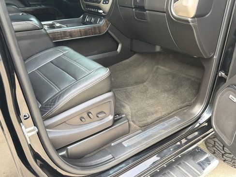 Used 2015 GMC Sierra 3500 Denali w/ Duramax Plus Package image 89