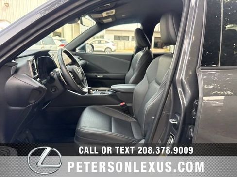 Used 2025 Lexus TX 350 AWD image 24