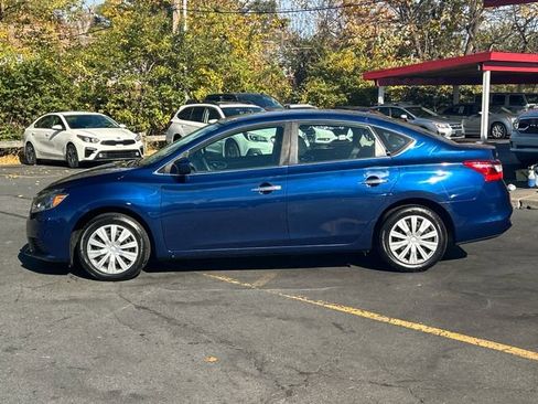 Used 2017 Nissan Sentra SV image 3