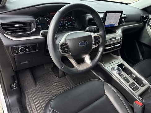 Used 2023 Ford Explorer XLT w/ Equipment Group 202A image 15