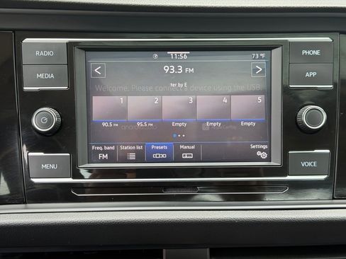 Certified 2024 Volkswagen Jetta SE FWD image 18