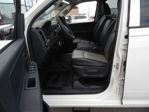 Used 2009 Dodge Ram 1500 Truck ST image 26