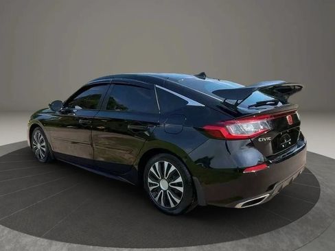 Used 2022 Honda Civic Sport Touring image 2