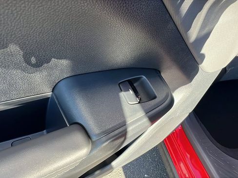 New 2025 Subaru Crosstrek 2.0i Premium image 15