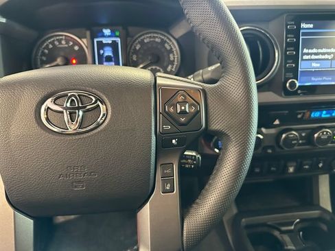 Used 2023 Toyota Tacoma TRD Off-Road w/ TRD Premium Off Road Package AWD/4WD image 21