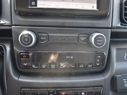 New 2025 RAM ProMaster 2500 w/ Convenience Group image 21