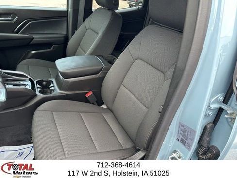 Used 2025 Chevrolet Colorado LT w/ Advanced Trailering Package AWD/4WD image 11