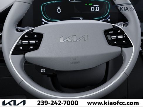 New 2026 Kia Niro EX FWD image 22