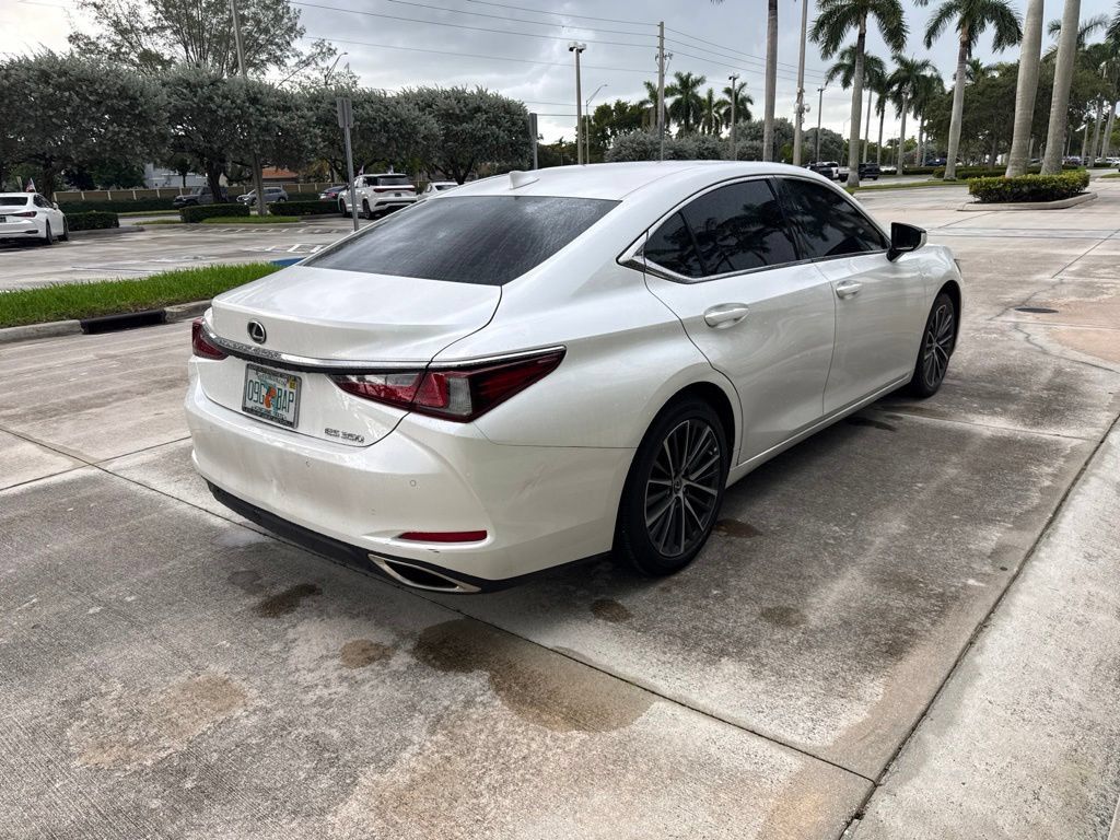 Used 2025 Lexus ES 350 w/ Premium Package FWD image 6