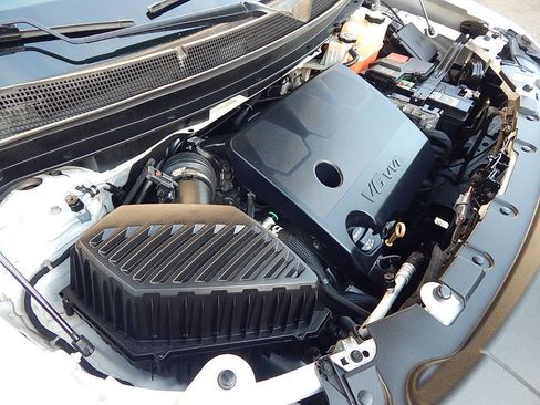 Used 2020 Chevrolet Traverse LS image 29