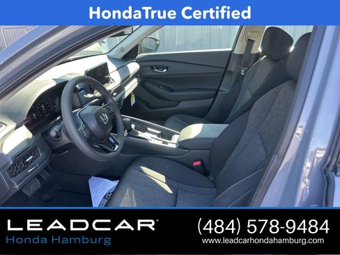 Used 2025 Honda Accord SE image 9