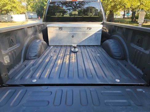 Used 2018 Ford F250 XL w/ Power Equipment Group image 9