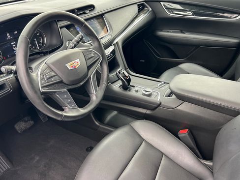 Used 2022 Cadillac XT5 Premium Luxury image 10