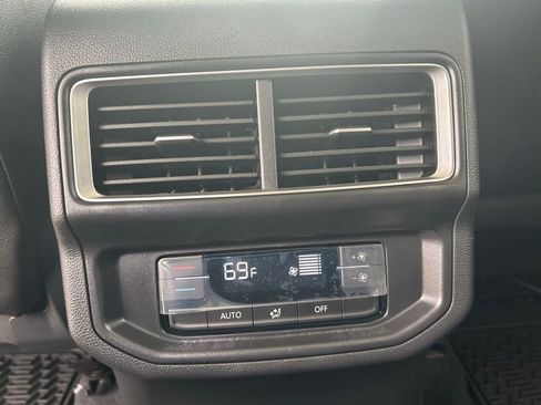 New 2026 Volkswagen Atlas SE image 44