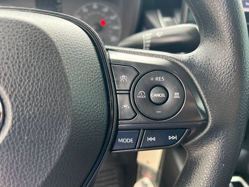 Used 2023 Toyota Corolla LE FWD image 37