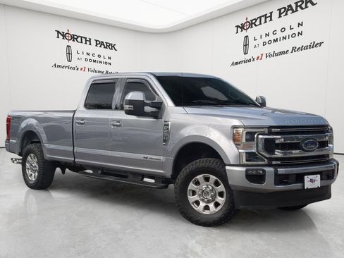 Used 2022 Ford F250 Lariat w/ Lariat Ultimate Package AWD/4WD image 1