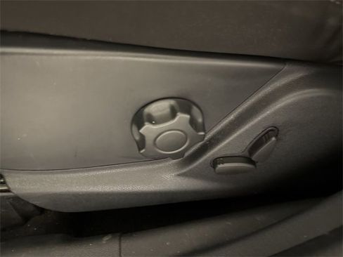 Used 2019 Ford EcoSport SE w/ SE Convenience Package image 25